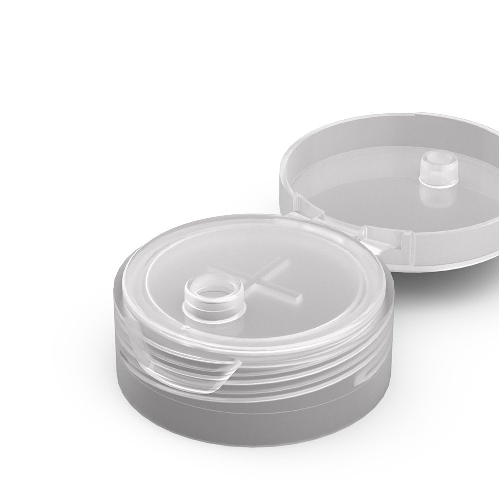 alt="Comparison of a 28mm flip top cap and a 38mm flip top cap."
