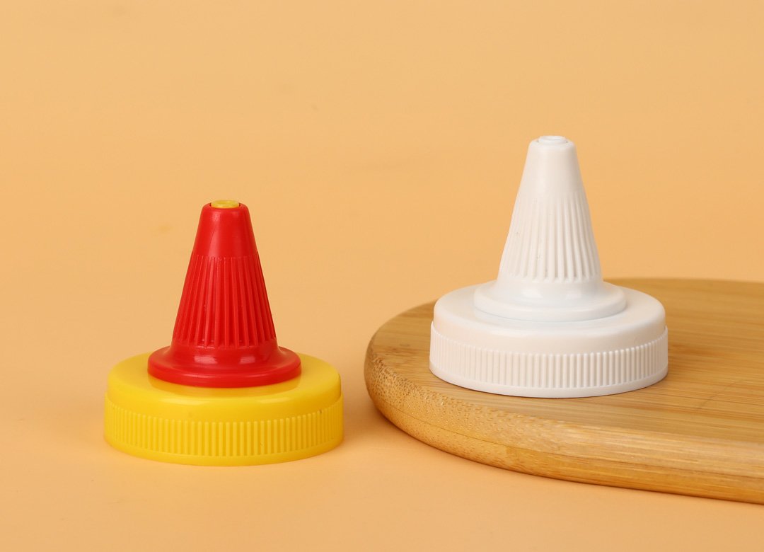 white 38/400 twist top cap on sauce squeeze bottle