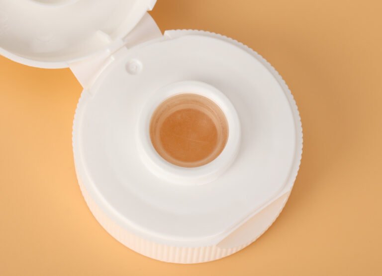 "modern dispensing cap design for cosmetic brand sustainability"