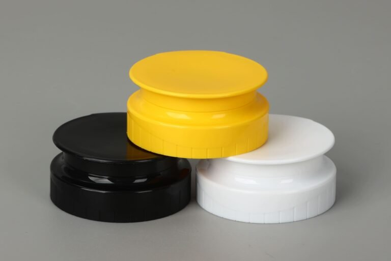 Snap-on cap with silicone valve for shampoo bottle