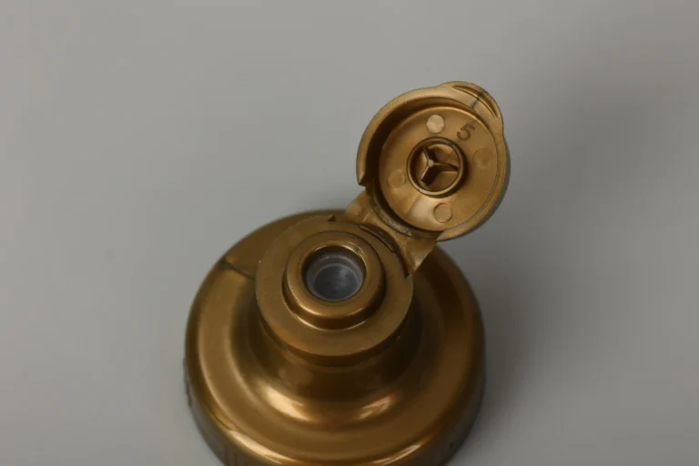 gold flip top cap electroplating layer structure diagram