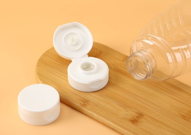 Flip-Top-Verschluss-04 "flip top caps for bottles,minimal packaging with dispensing closure"