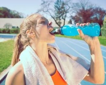 Top 5 fitness drinks 2025 line-up with flip top screw caps alt="Top 5 fitness drinks 2025 line-up with flip top screw caps"